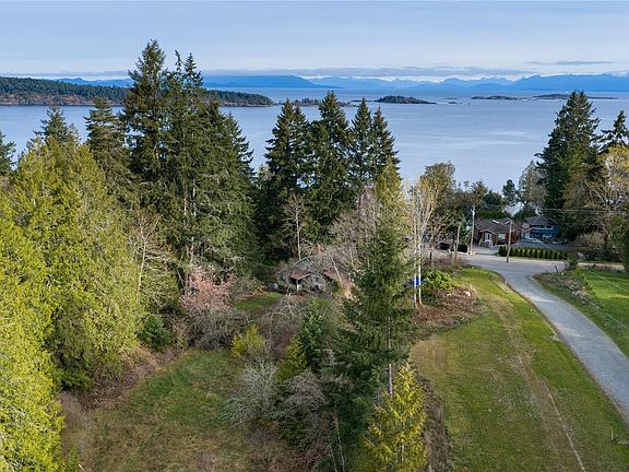 3rd image of 7709 Lantzville Rd