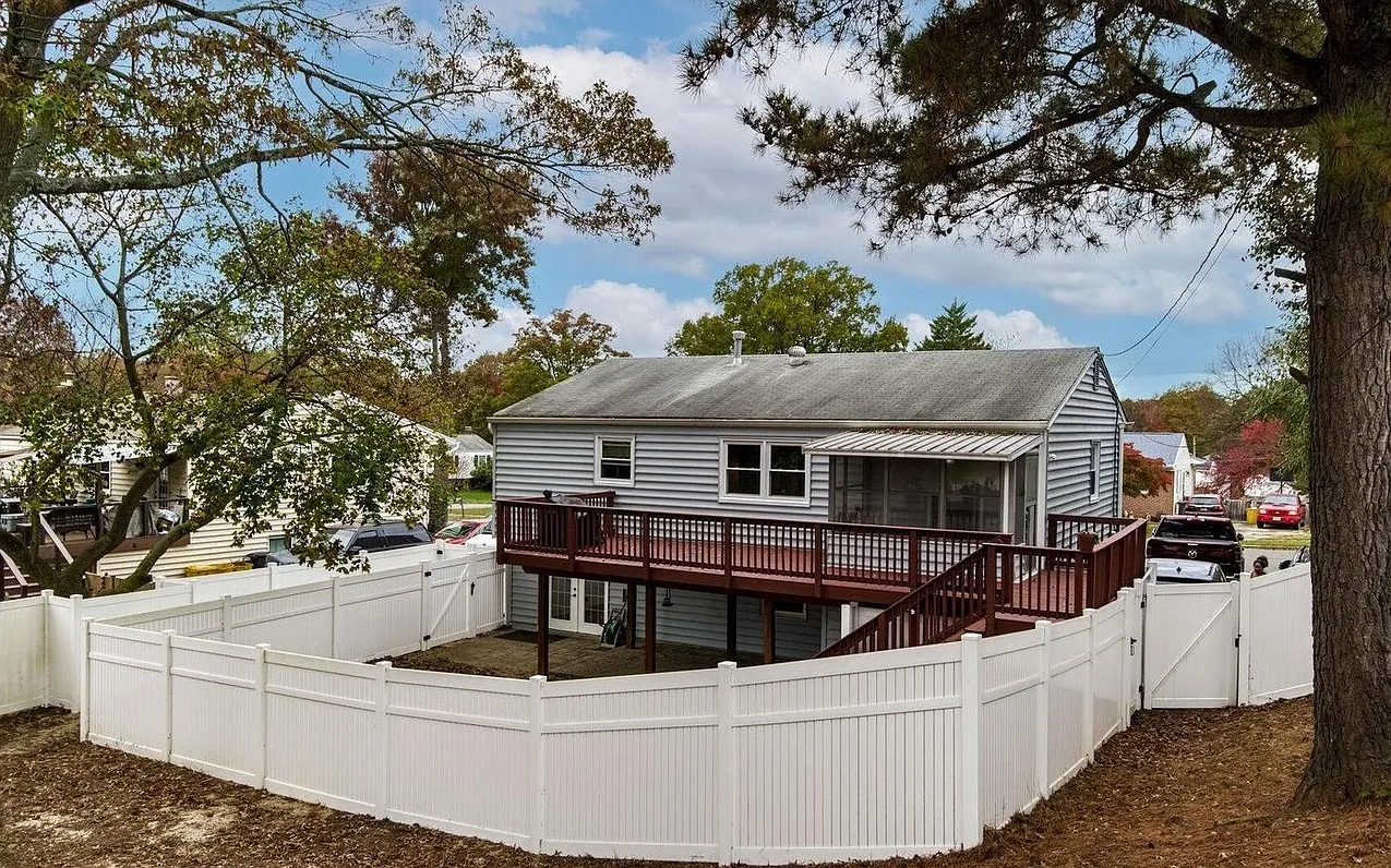 6 bed, 2014 sqft, $3,500 — Photo 3