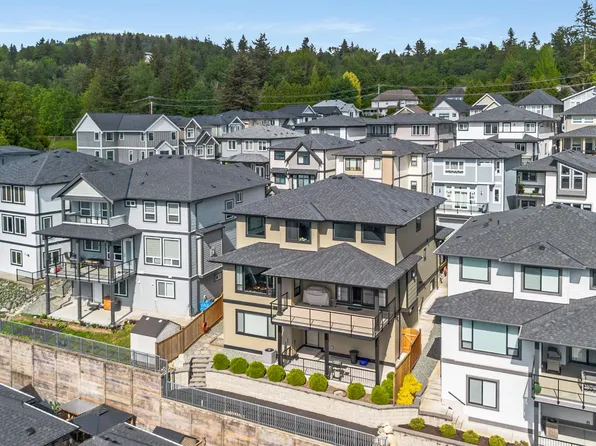 4295 Old Clayburn Rd #39, Abbotsford, BC V3G 0G4