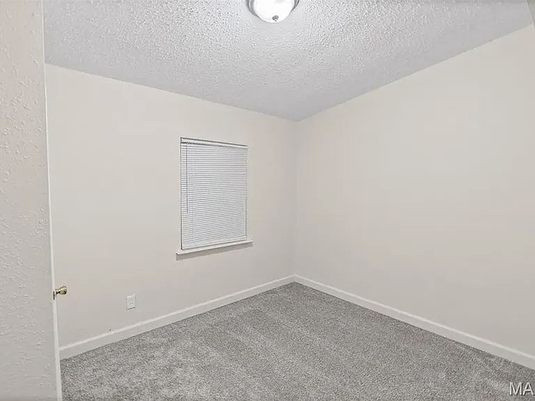 502 Saint Thomas Ln #502 — Photo 8