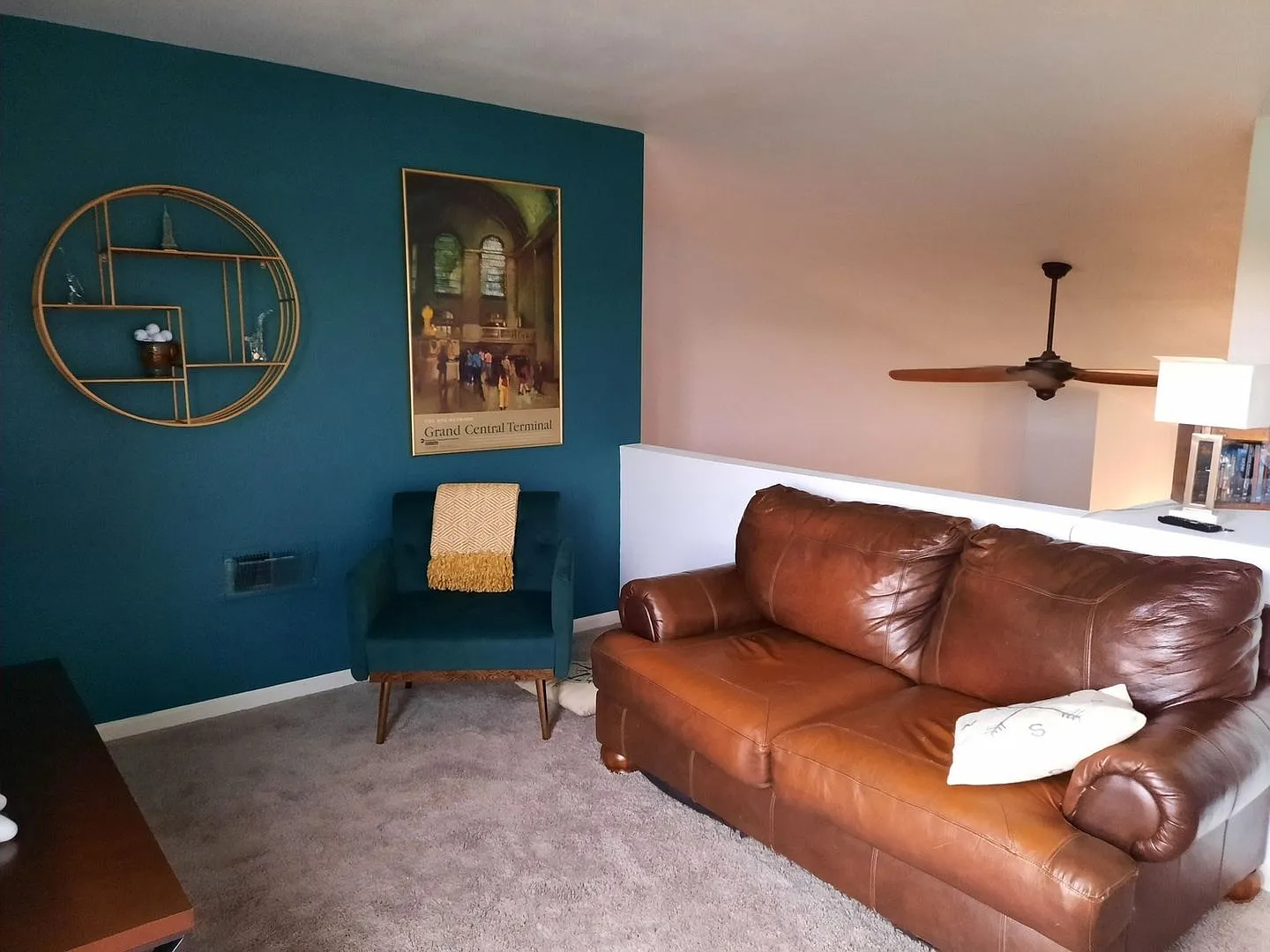 Charming 2BR House in Denver — Photo 3