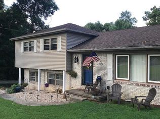 5960 Old Mayfield Rd, Paducah, KY 42003