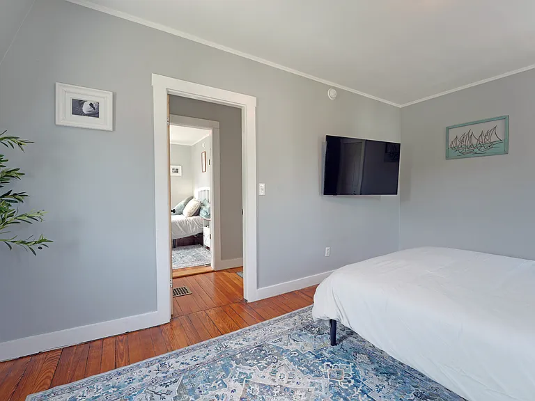 3 Dewey Ave — Photo 7