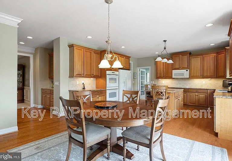 155 Harrogate Dr — Photo 19