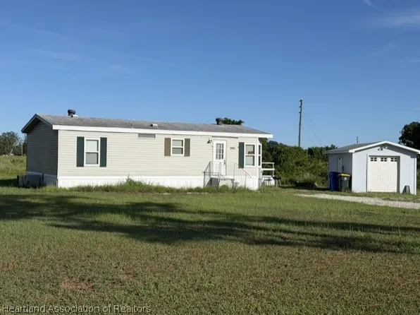 2901 Glacier Ave, Avon Park, FL 33825