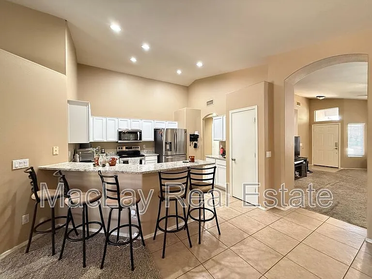 450 W Musket Pl — Photo 7