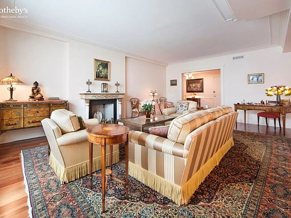 3rd image of 700 Park Ave APT 16B