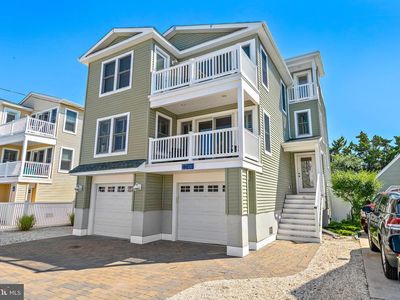 11 W Harrington Ave, Brant Beach, NJ, 08008