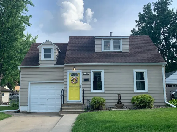 1403 9th Ave NW, Austin, MN 55912