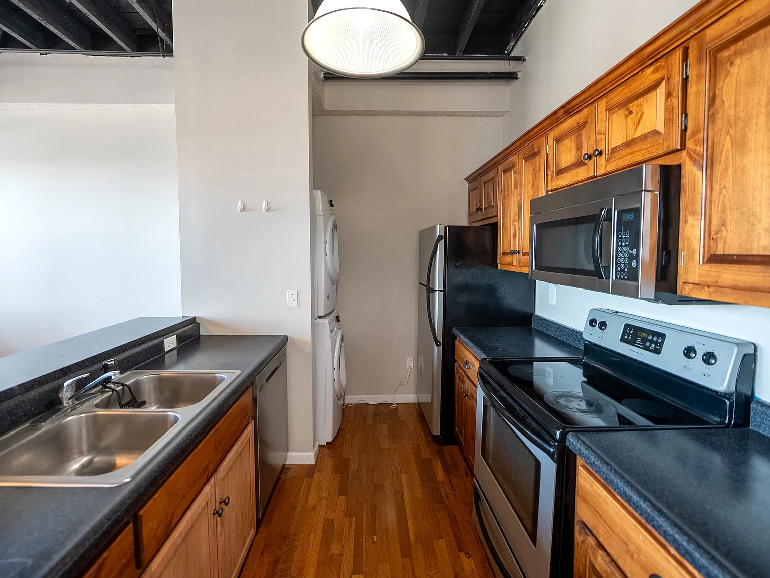 3 bed, 1100 sqft, $1,495 — Photo 4