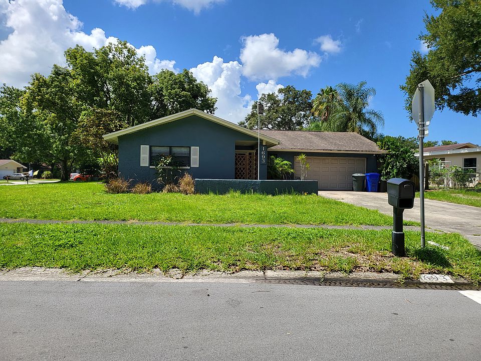 1st image of 1693 Amberlea Dr N