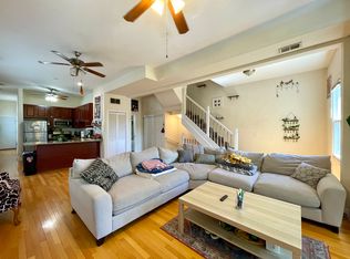 2620 W Armitage Ave #2, Chicago, IL 60647