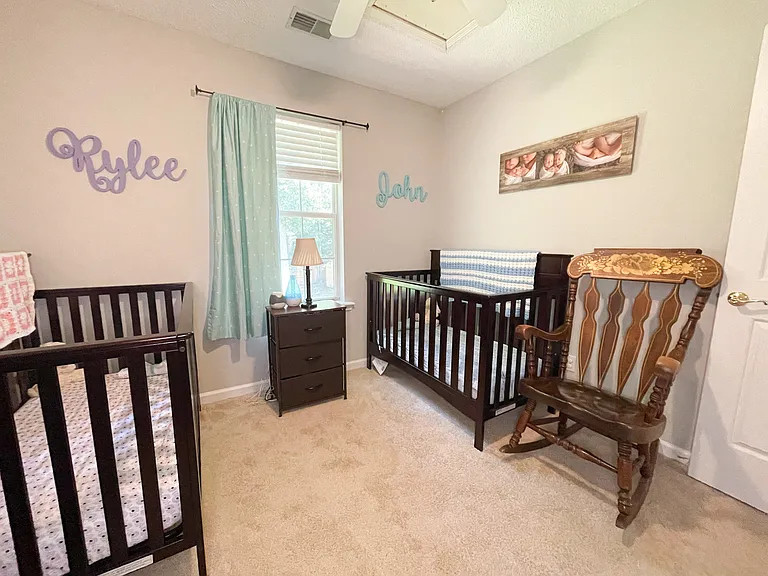 104 Cedar Field Ln — Photo 32