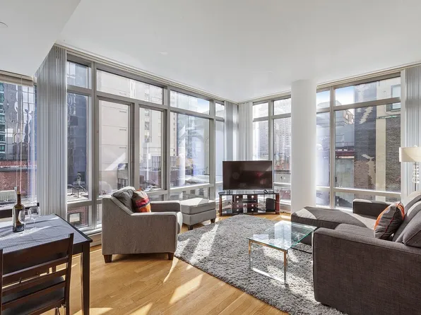 18 W 48th St APT 17C, New York, NY 10036
