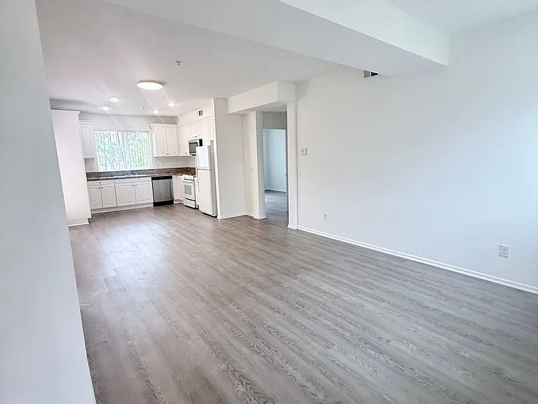 6785 Knott Ave — Photo 5