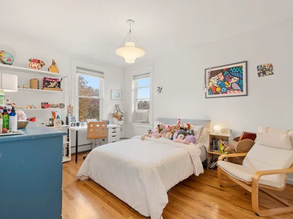 25 75th Street image 18 of 37