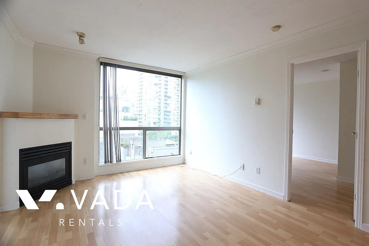 928 Richards Street Vancouver — Photo 2