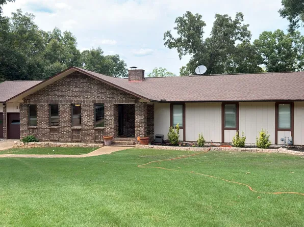 2835 Shade Tree Dr, Batesville, AR 72501