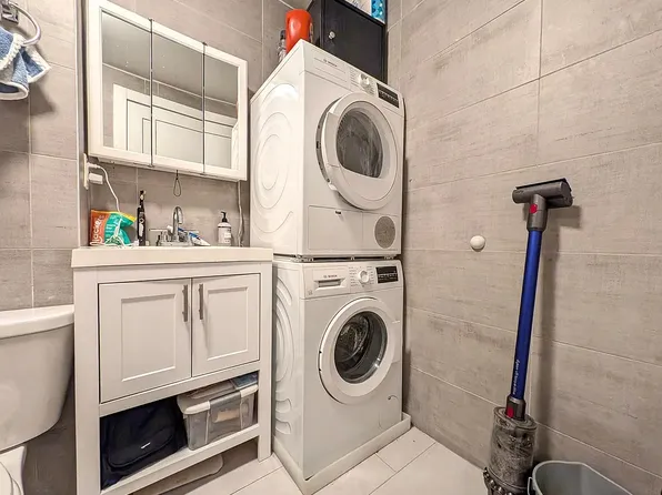 576 Washington Avenue image 3 of 11