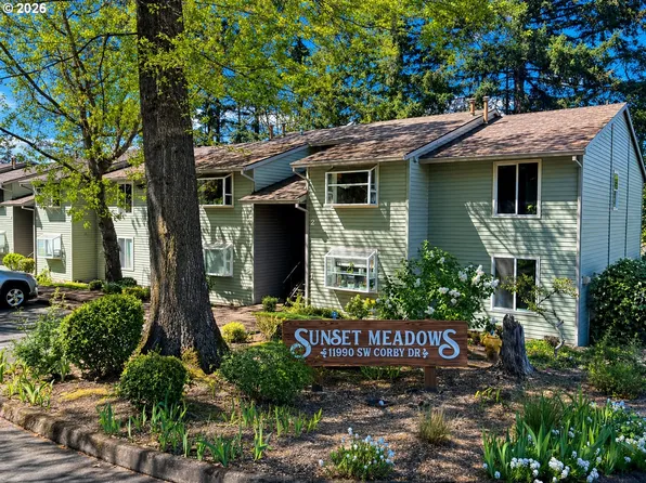 11990 SW Corby Dr APT 2, Portland, OR 97225