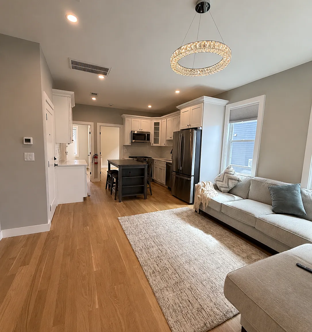 3 bed, $2,799 — Photo 3