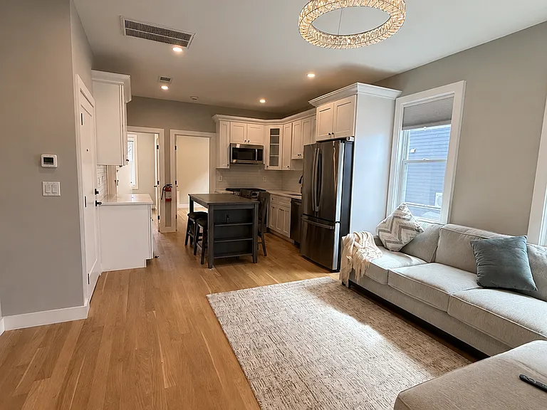6006 Jefferson St #2 — Photo 3