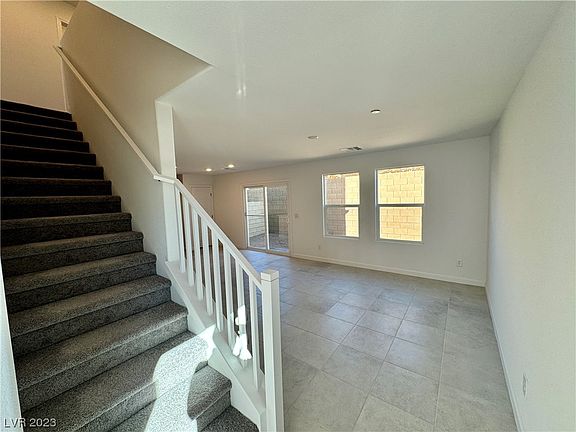 3rd image of 305 Brockbank Pl