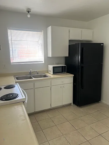 916 Snug Harbor St #1 Photo 1