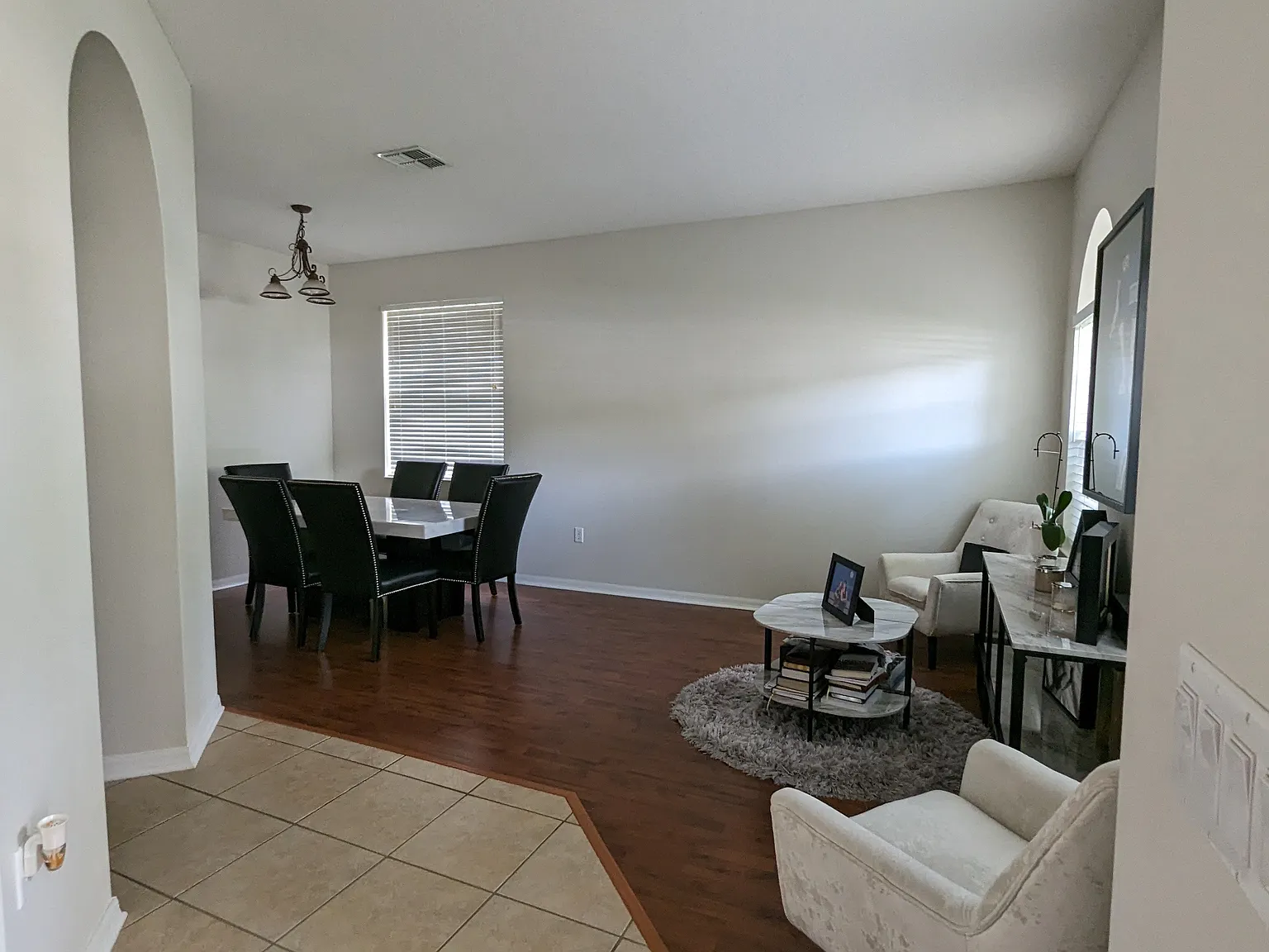 4 bed, 1668 sqft, $2,700 — Photo 2