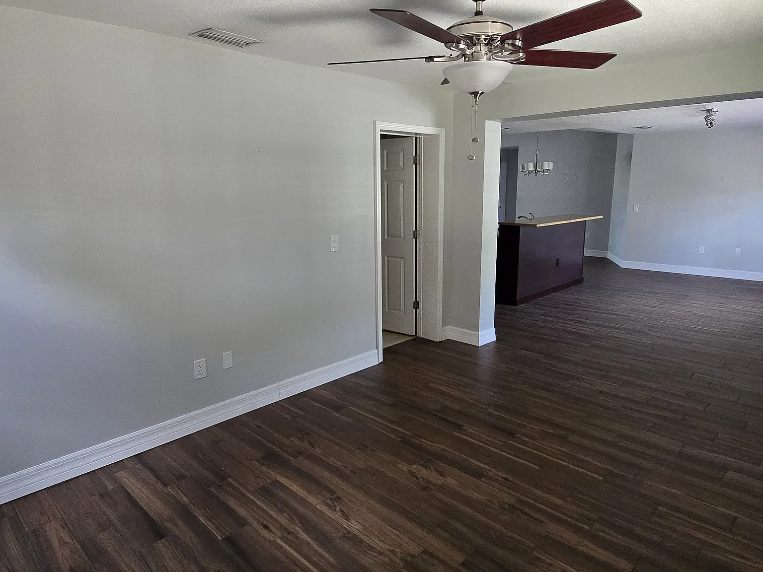 3 bed, 1736 sqft, $2,000 — Photo 4