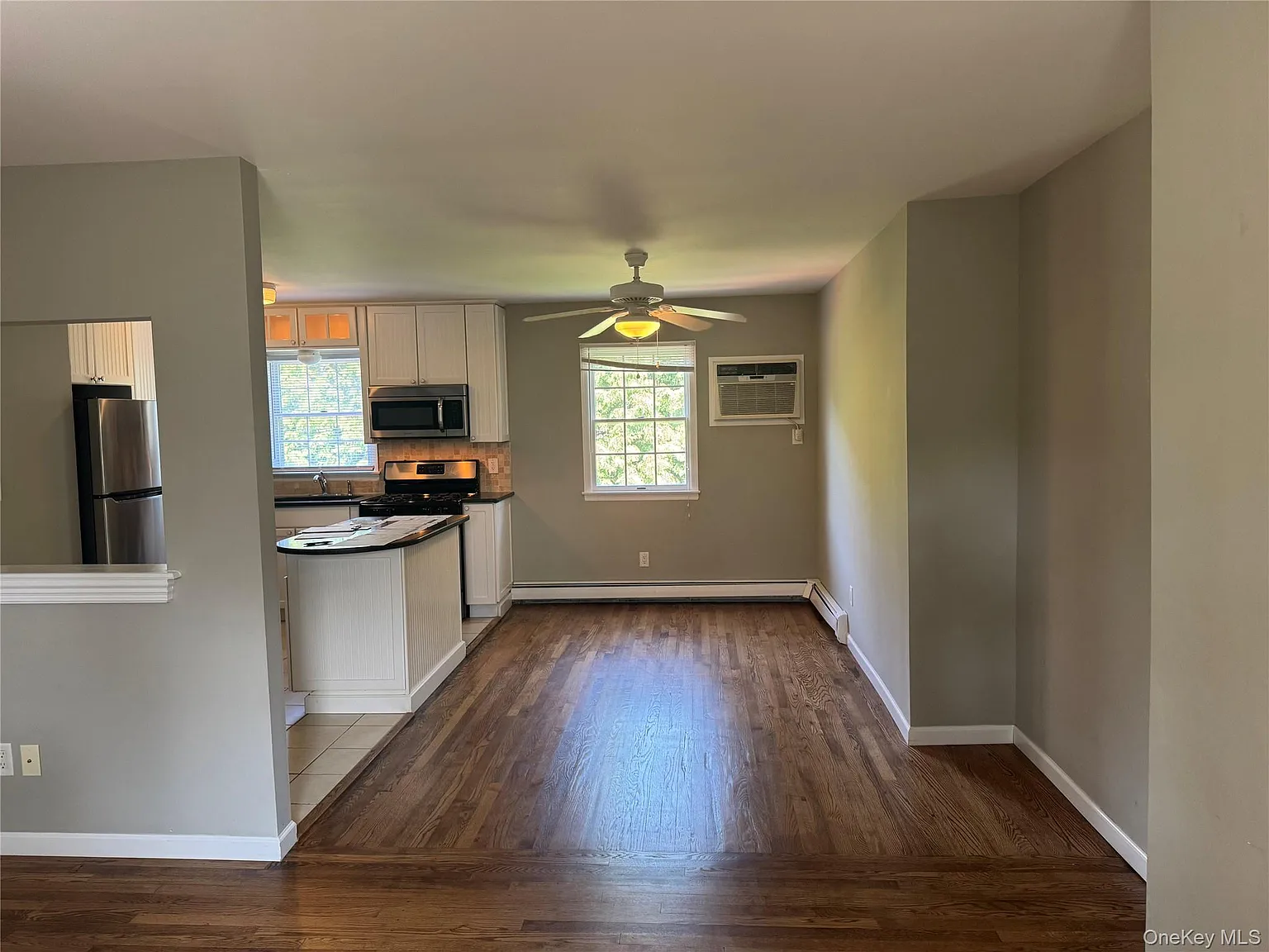 2 bed, 1.0 bath, $3,000 — Photo 3