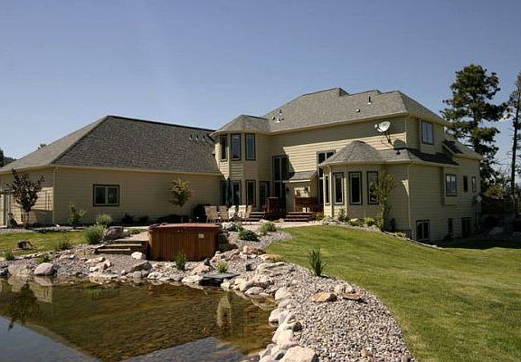 3rd image of 11613 Windemere Dr