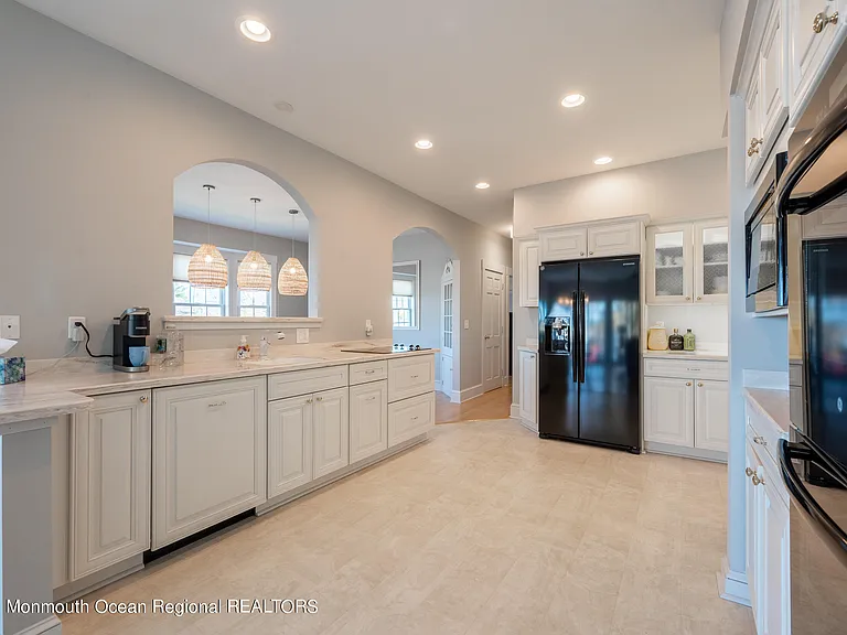 128 Park Ave — Photo 10