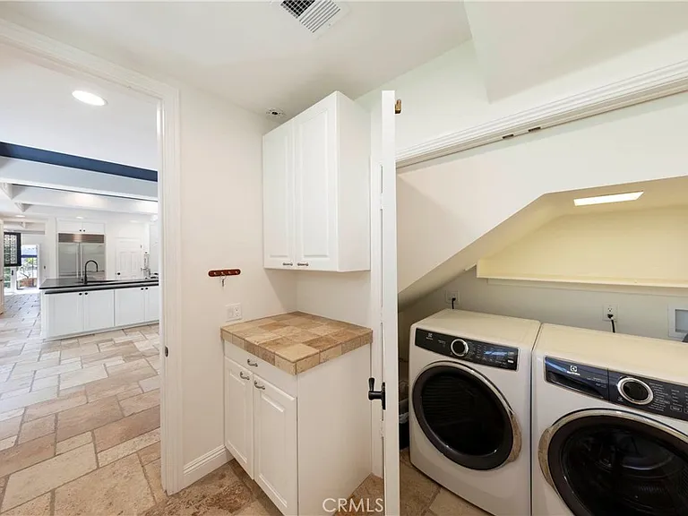 515 Begonia Ave #B — Photo 13