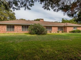 1415 Bart Ln, Lewisville, TX 75067