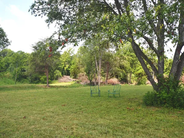 10 Pleasant View Dr, Lancaster, KY 40444