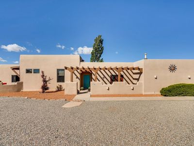 106 Avenida De La Paz, Lamy, NM, 87540