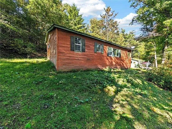 2153 Mulholland Rd, Painted Post, NY 14870