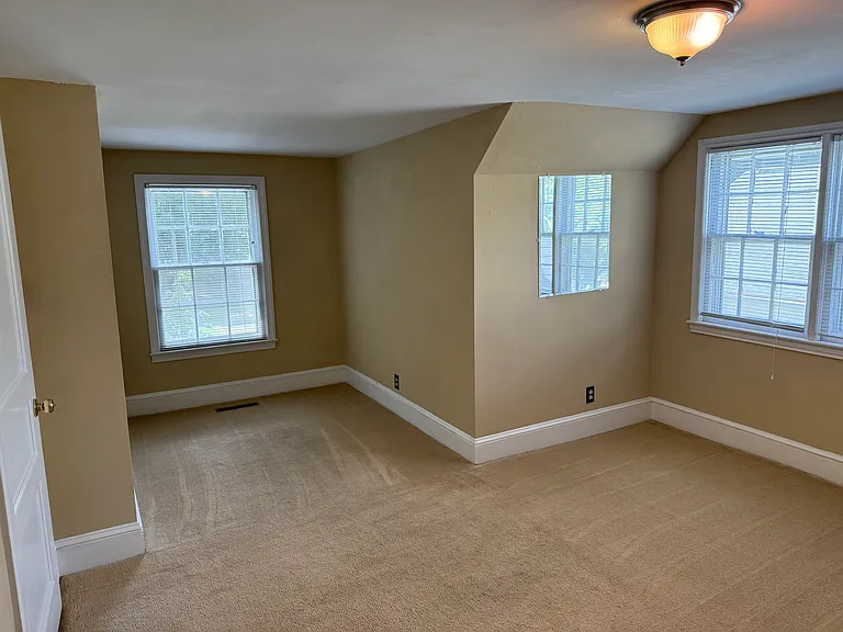 912 Madison Ave — Photo 35