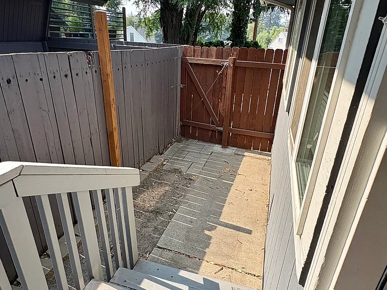102-104 W Cora Ave #102 — Photo 32