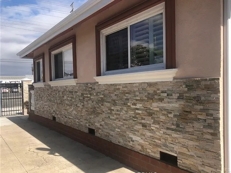 236 S Tustin St — Photo 6