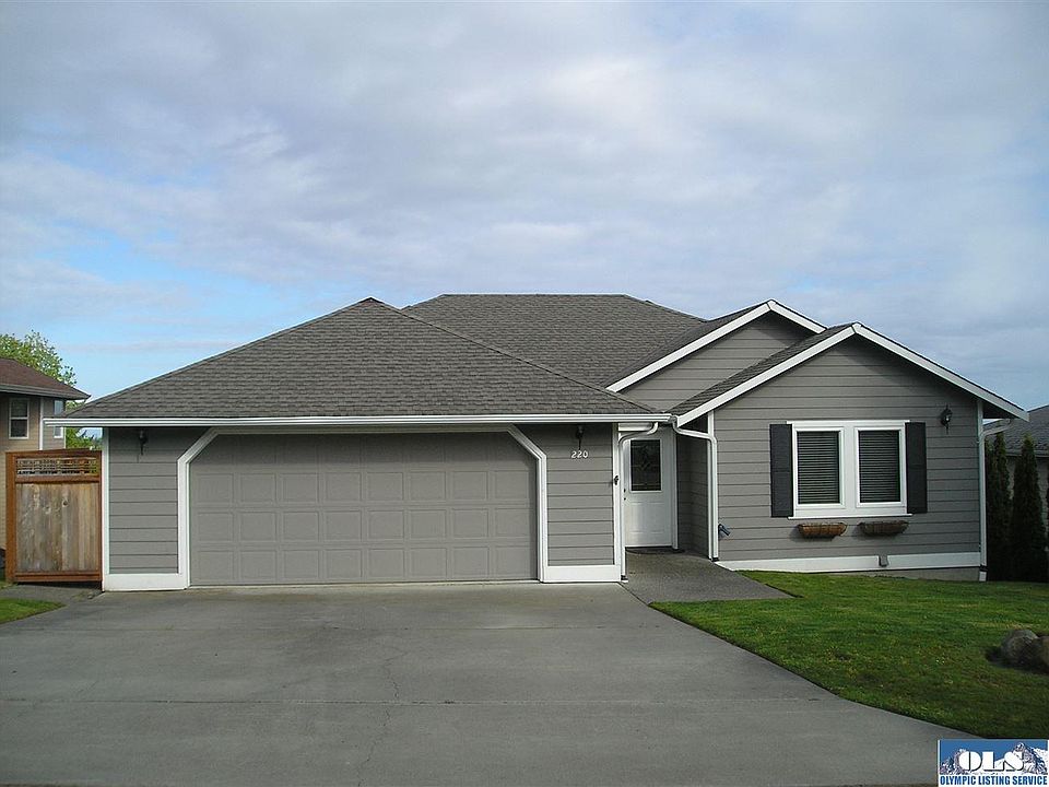 1st image of 220 Coral Dr