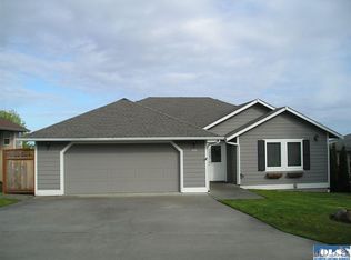 220 Coral Dr, Sequim, WA 98382