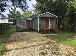 105 Gray St, Westlake, LA 70669