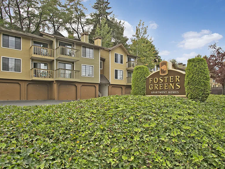 Foster Greens — Photo 21