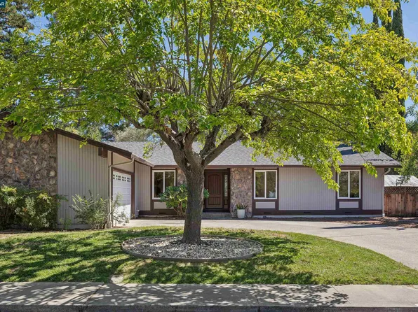 633 Laird Ln, Lafayette, CA 94549