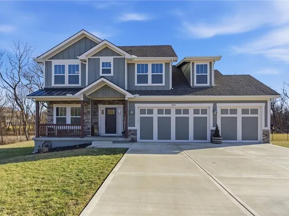 2101 S Petty Rd, Kearney, MO 64060