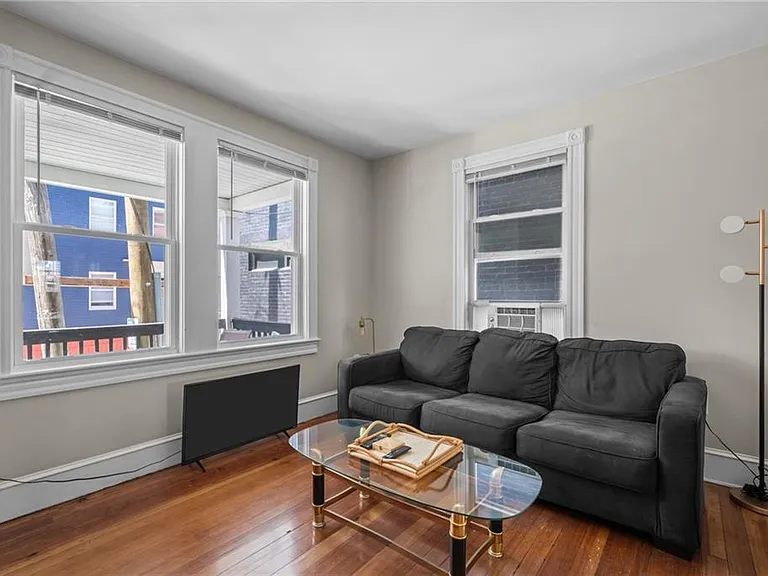 8 Spring St #A — Photo 4