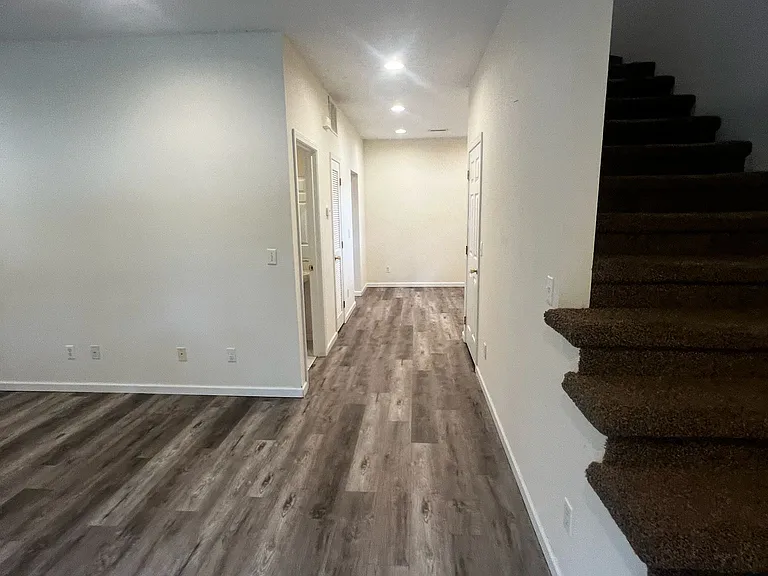 8 Holly Dr #35 — Photo 1