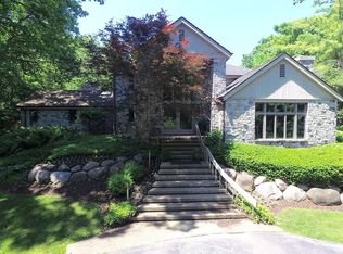 9348 Reserve Dr, Caledonia, IL 61011